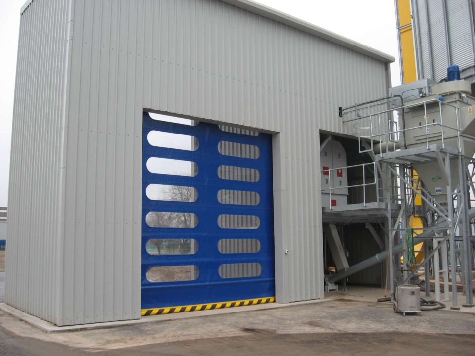 high speed roller door in grimsby